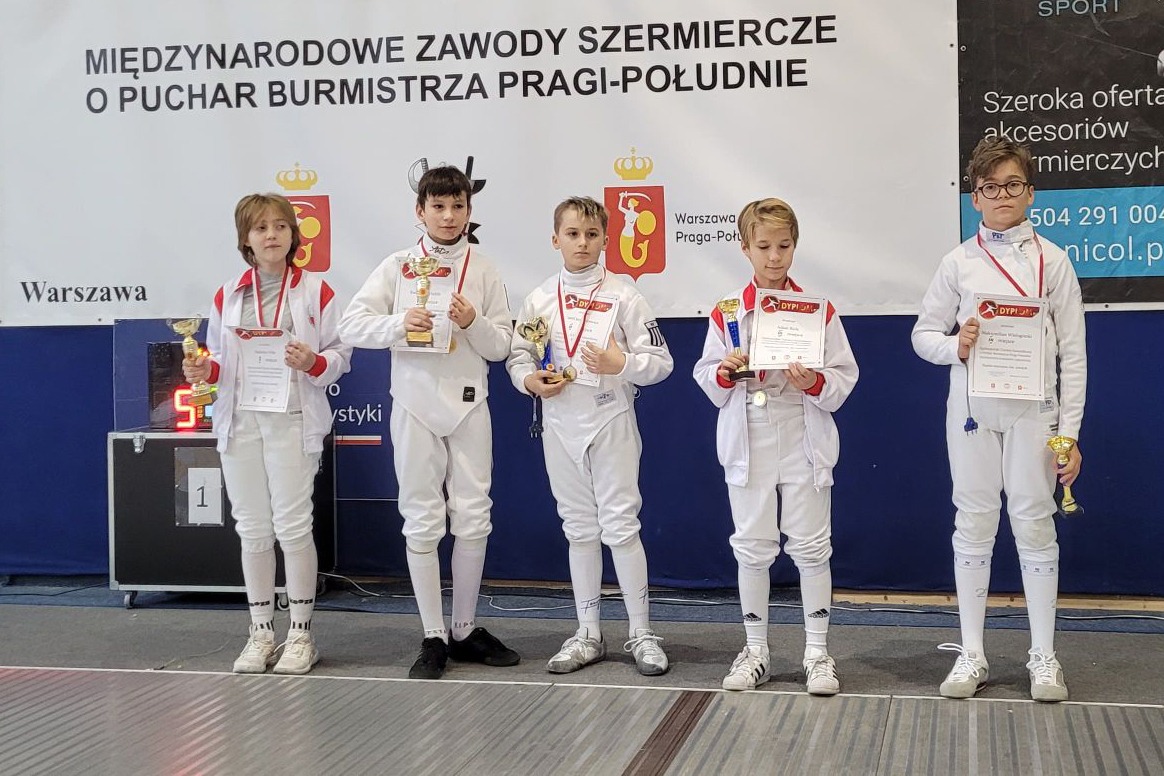Gwiazdkowy Turniej Szermierczy O Puchar Burmistrza Dzielnicy Pragi Południe - Młodzicy
